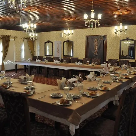 Augustus Boutique فندق 4*