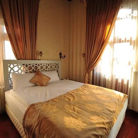 فندق Augustus Boutique كونيا